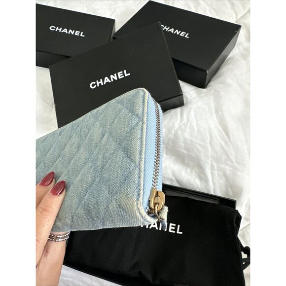CHANEL Denim Quilted Zip Around Wallet W/Box & Dust Bag - Picture 4 of 16